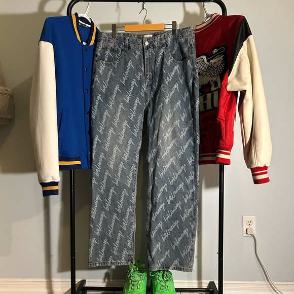 Balenciaga All Over Logo Denim Jeans - Picture 2 of 6